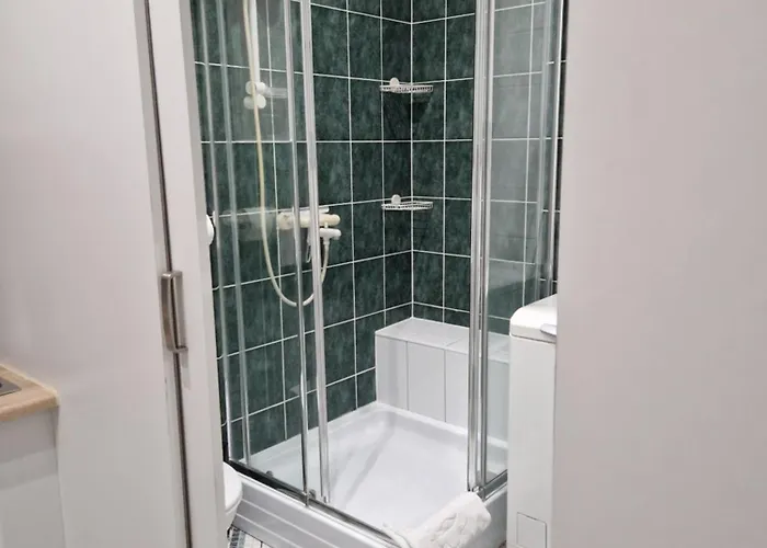 Проживание в семье Seaside